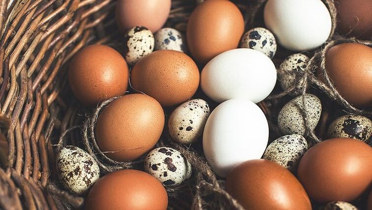 Les œufs de caille et de poule doivent être ajoutés à l'alimentation d'un homme pour maintenir sa puissance. 
